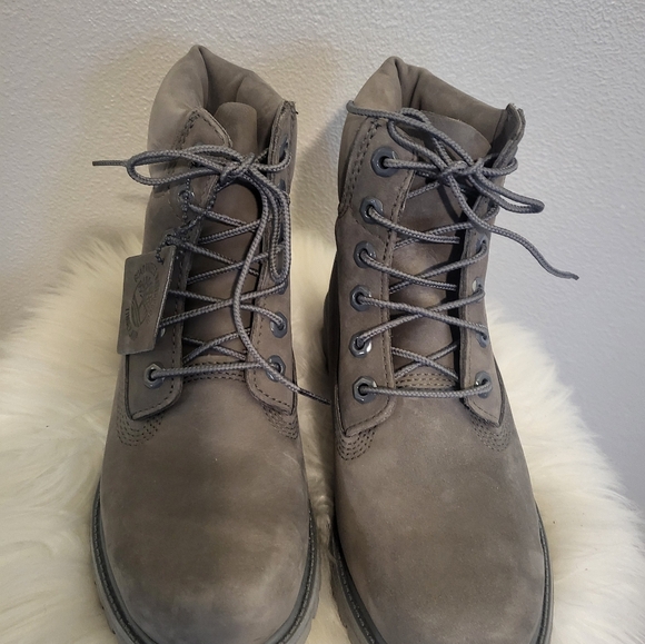 Timberland Grey Waterproof boot Sz 7 New - Picture 2 of 8